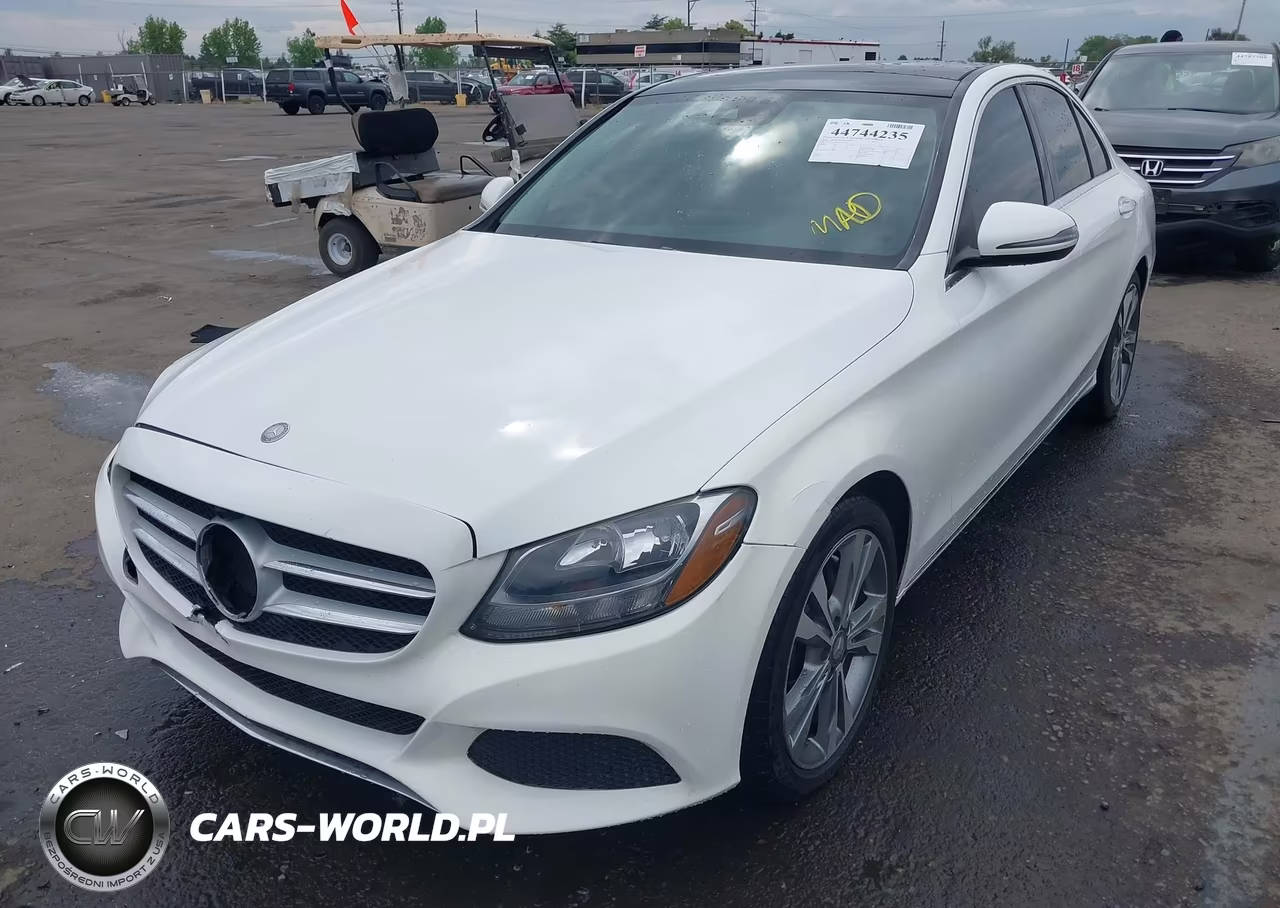 2016 Mercedes-Benz C 300 VIN:55SWF4JB4GU143639 - 2