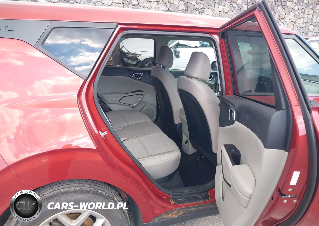 2022 Kia Soul S VIN:KNDJ23AUXN7817783 - 8