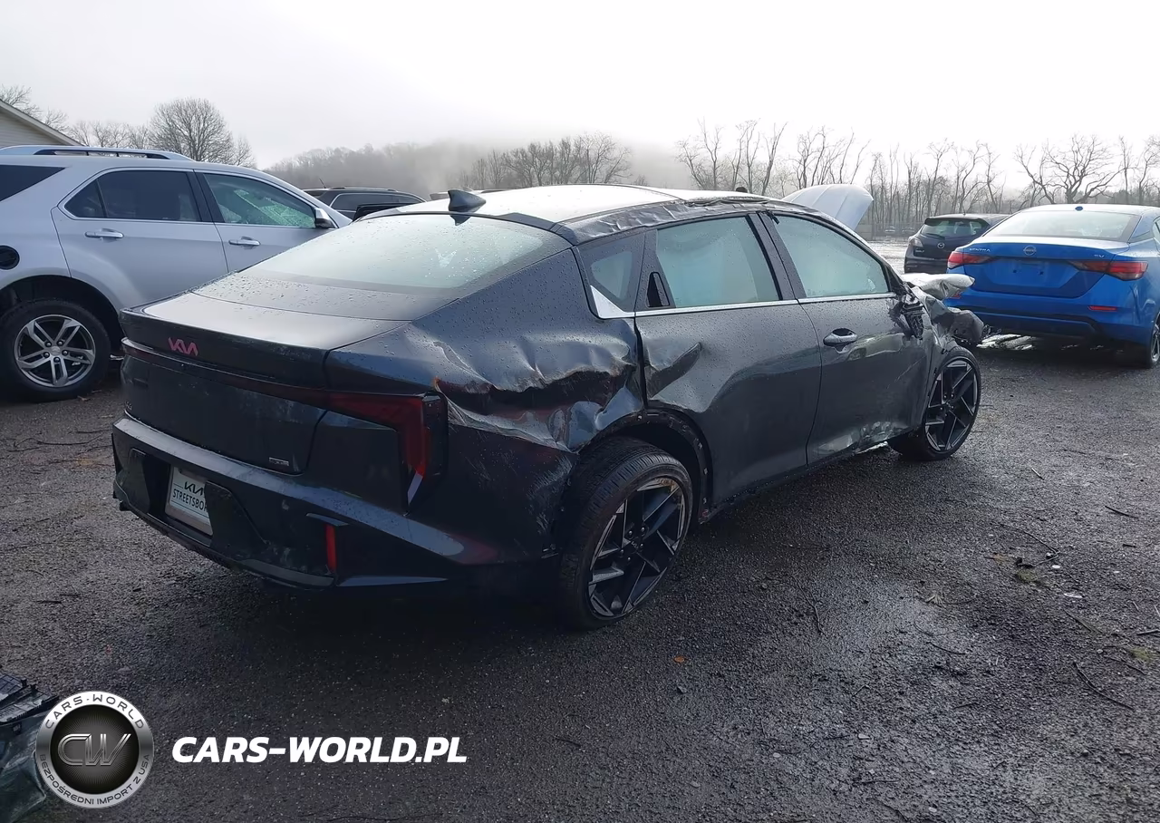 2025 Kia K4 Gt-Line VIN:3KPFW4DE8SE205565 - 4