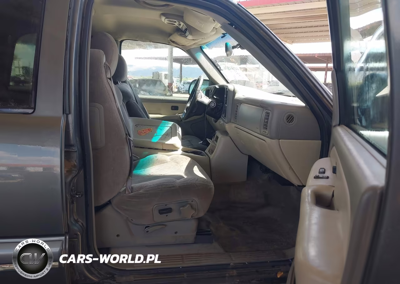 2000 Chevrolet Tahoe All New Ls VIN:1GNEK13T8YJ194060 - 5