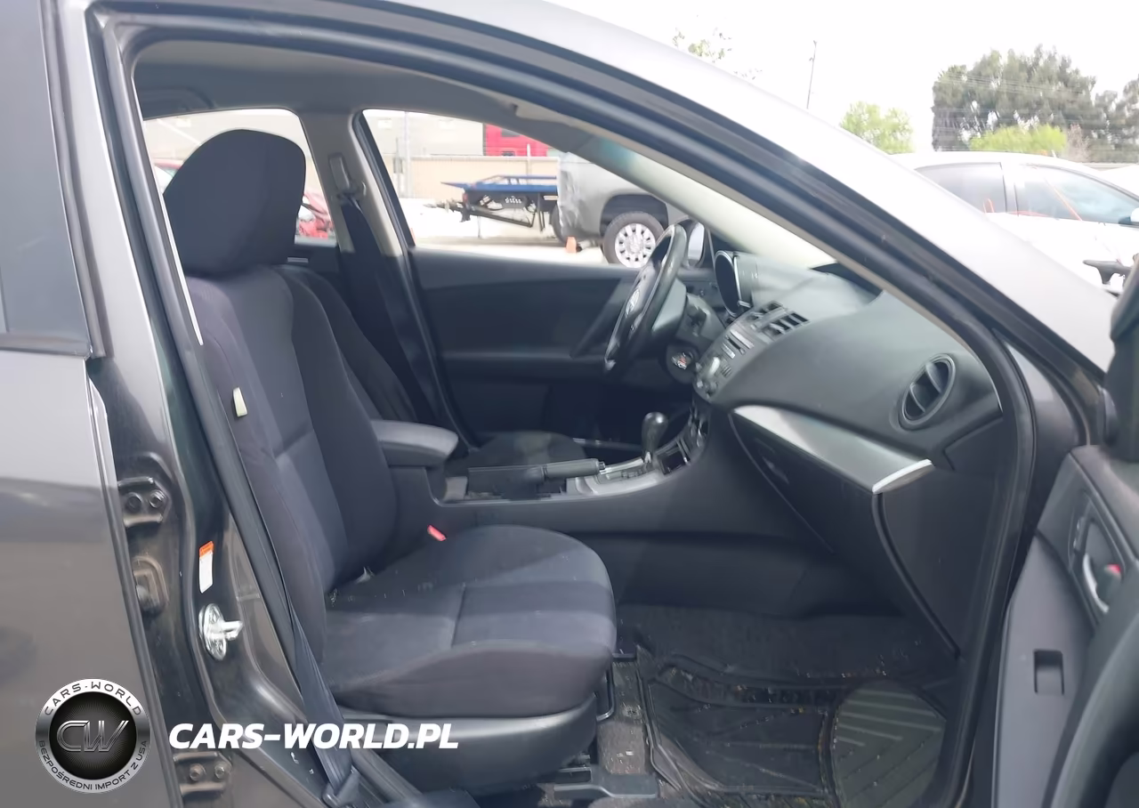 2011 Mazda Mazda3 I Touring VIN:JM1BL1VG7B1420413 - 5