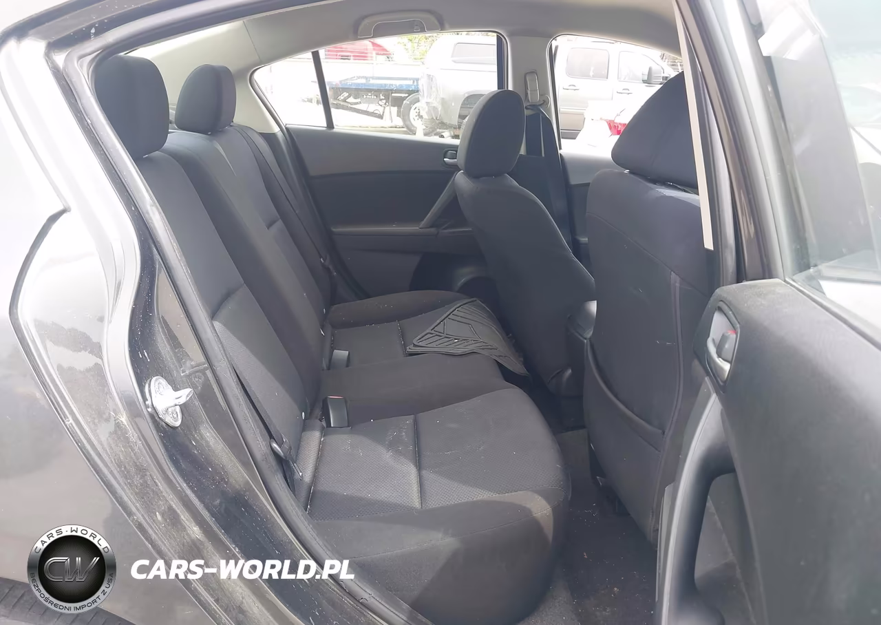 2011 Mazda Mazda3 I Touring VIN:JM1BL1VG7B1420413 - 8