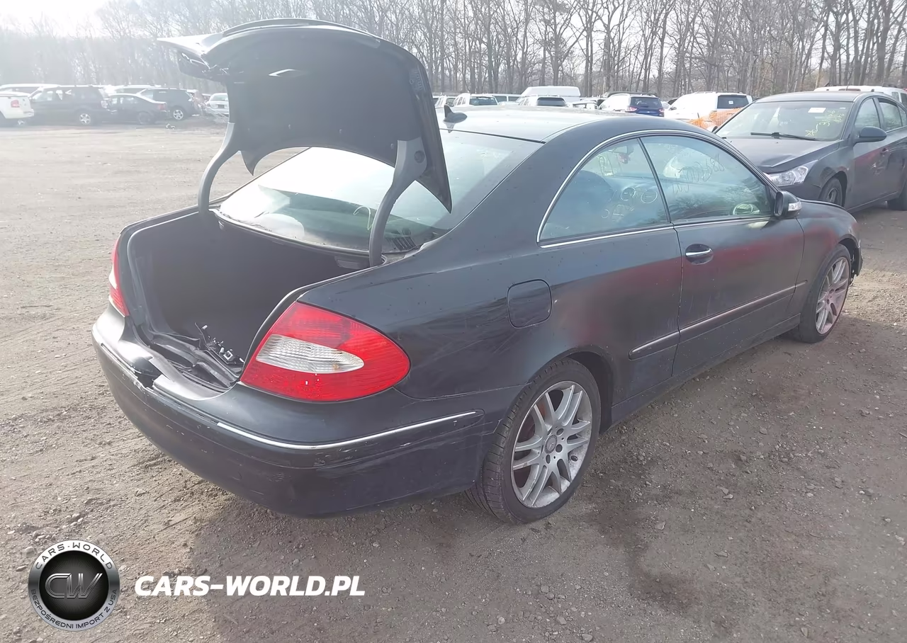 2009 Mercedes-Benz Clk 350 VIN:WDBTJ56HX9F265909 - 4