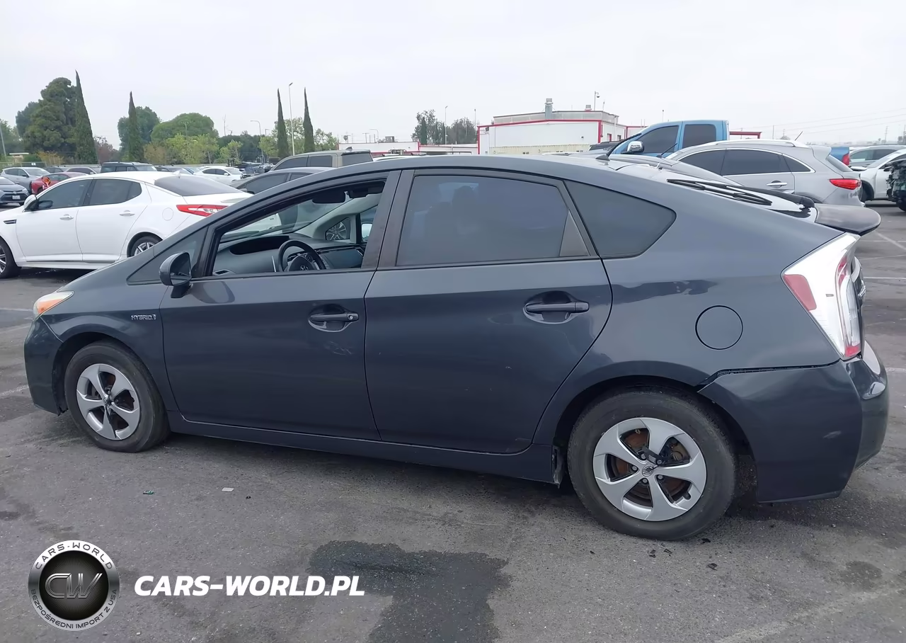 2012 Toyota Prius Two VIN:JTDKN3DU1C1486146 - 14