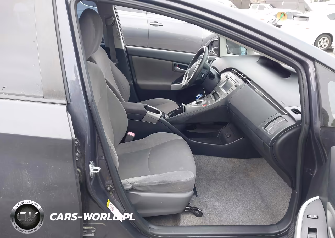 2012 Toyota Prius Two VIN:JTDKN3DU1C1486146 - 5