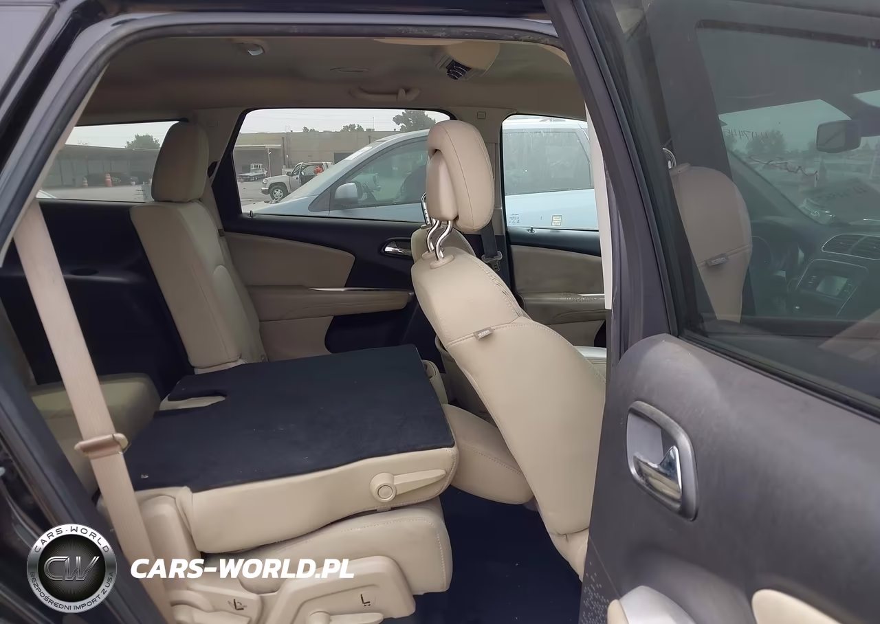 2019 Dodge Journey Se VIN:3C4PDCBB1KT737765 - 8