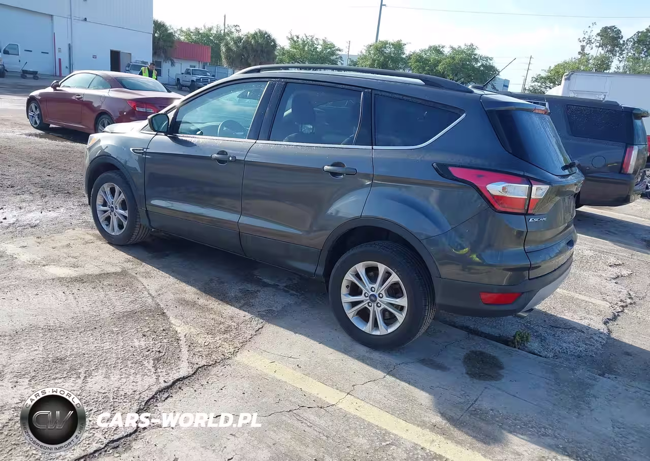 2018 Ford Escape Se VIN:1FMCU0GD2JUD06603 - 3