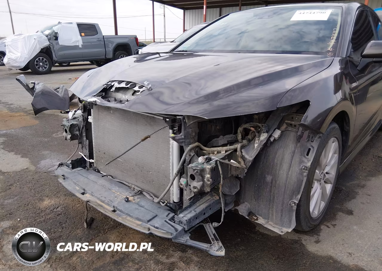 2019 Toyota Camry Le VIN:4T1B11HK5KU743553 - 6