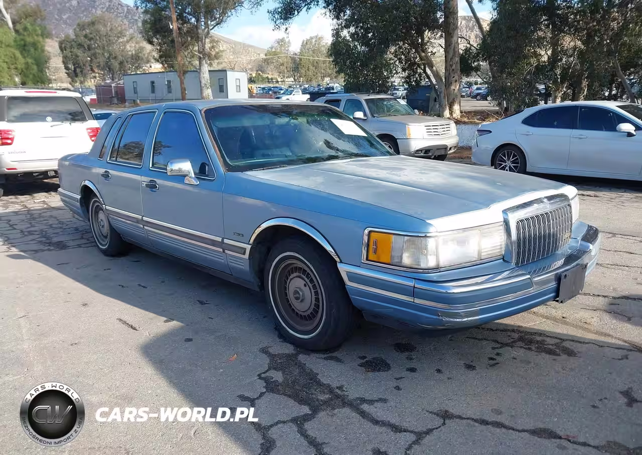 1990 Lincoln Town Car