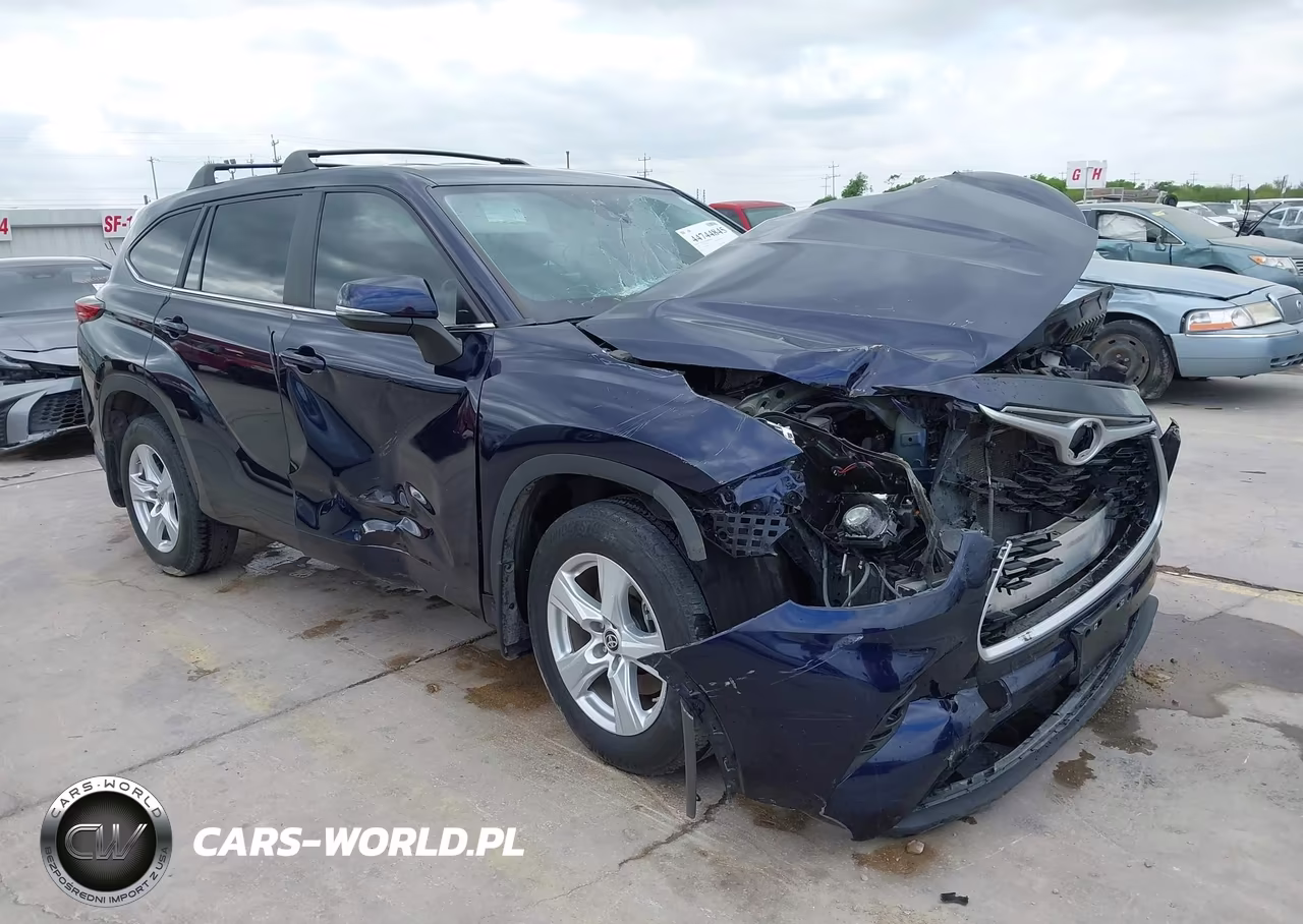 2023 Toyota Highlander Le – zdjęcie 1 z 18