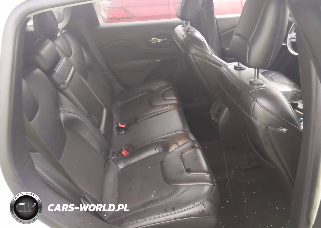 2019 Jeep Cherokee Altitude Fwd VIN:1C4PJLLB4KD392714 - 8