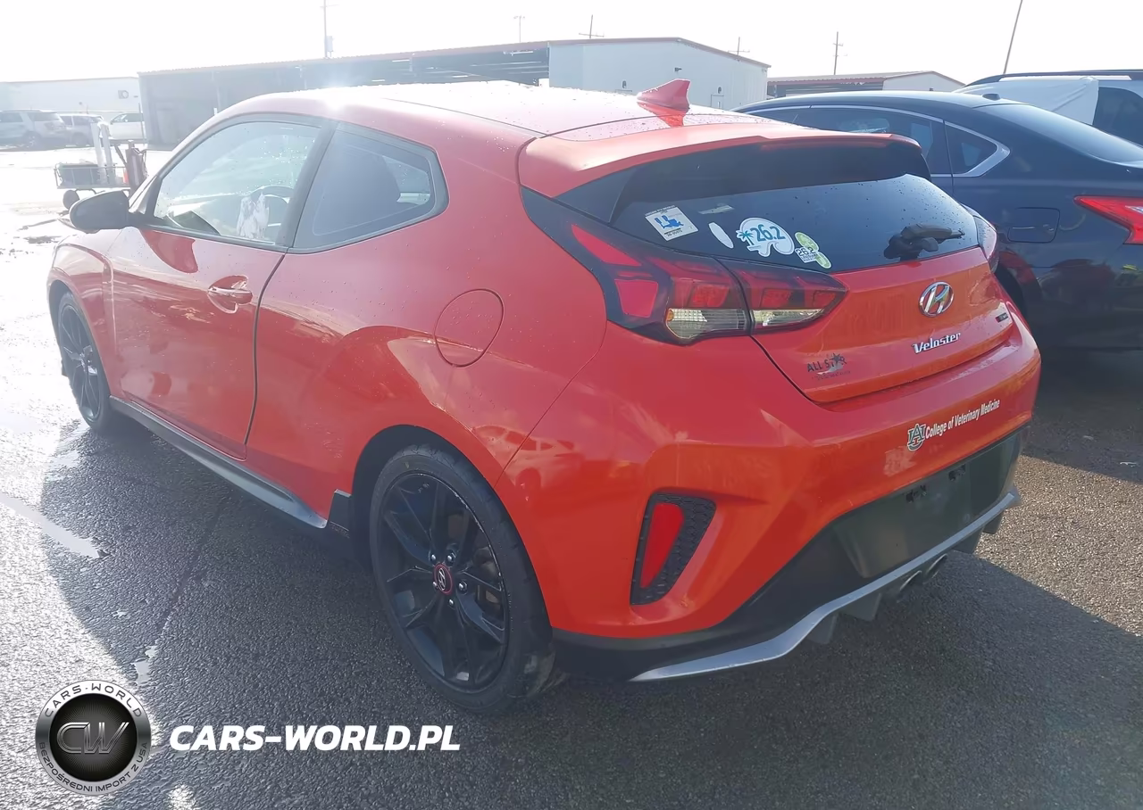 2019 Hyundai Veloster Turbo R-Spec VIN:KMHTH6AB8KU006094 - 3