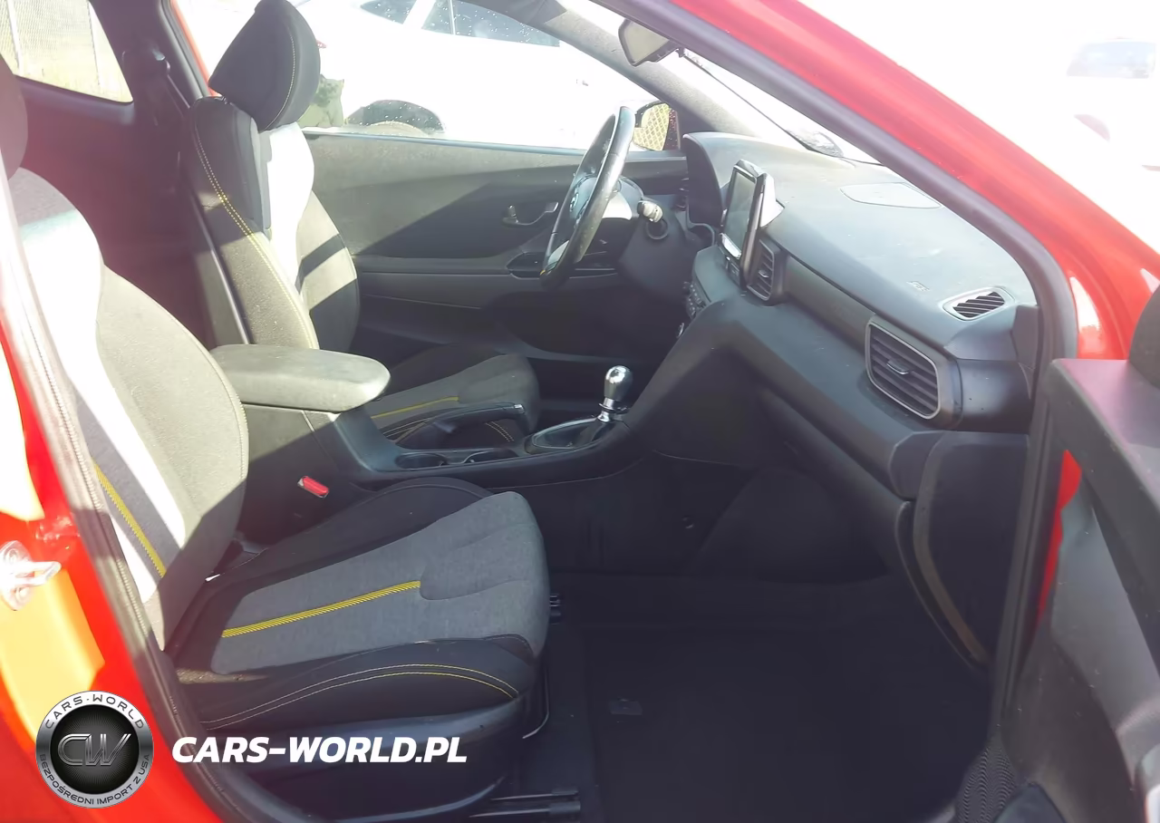 2019 Hyundai Veloster Turbo R-Spec VIN:KMHTH6AB8KU006094 - 5