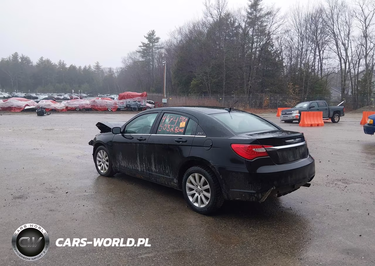 2013 Chrysler 200 Touring VIN:1C3CCBBB7DN674321 - 3