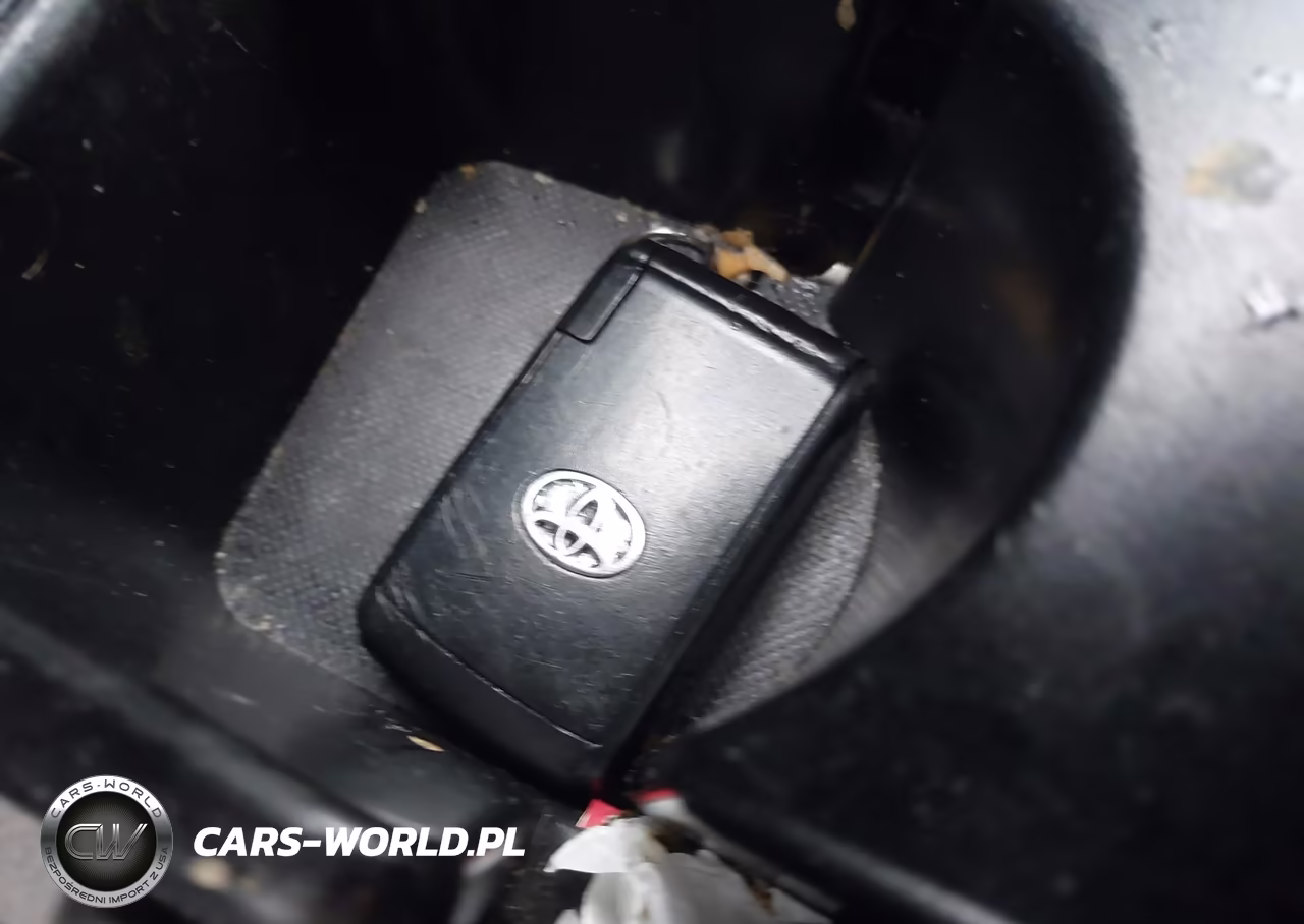 2008 Toyota Prius VIN:JTDKB20U187733601 - 11