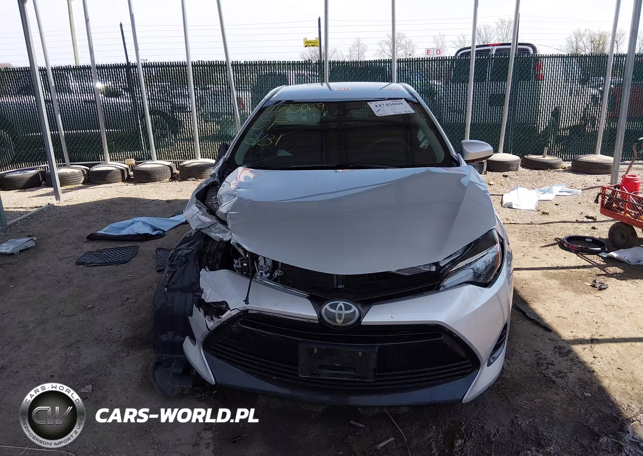 2019 Toyota Corolla Le VIN:5YFBURHE7KP875053 - 13