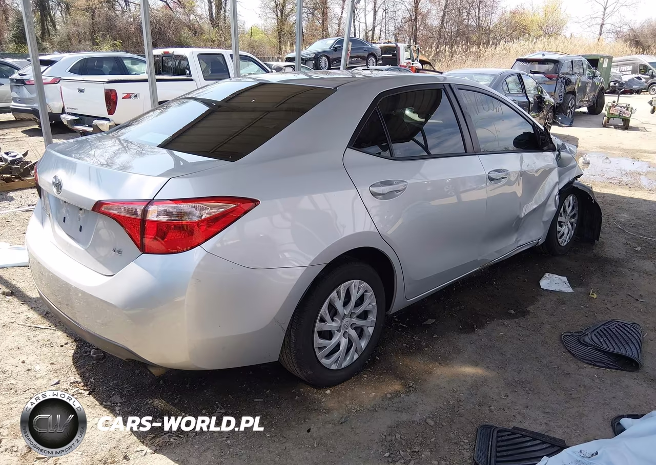 2019 Toyota Corolla Le VIN:5YFBURHE7KP875053 - 4