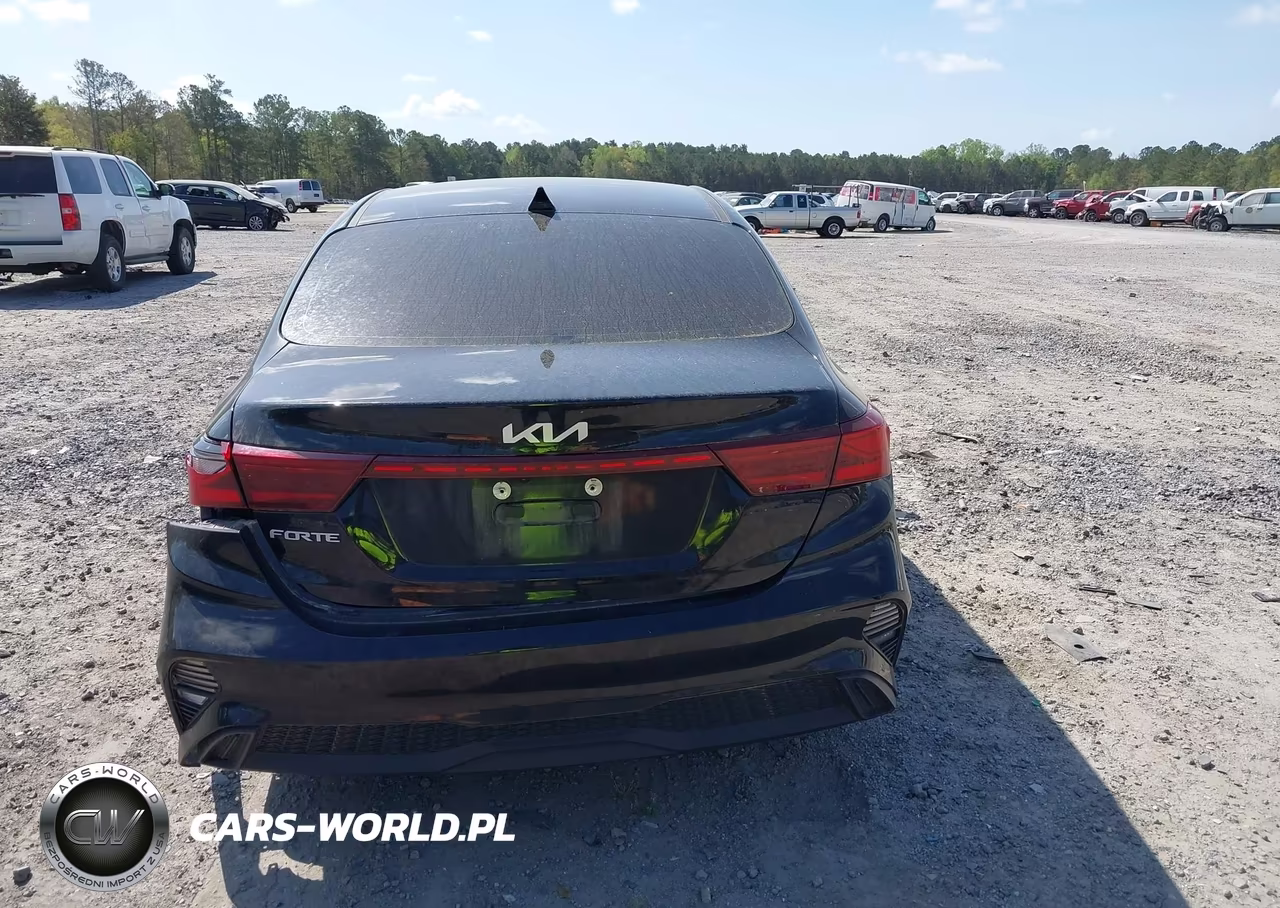 2022 Kia Forte Lxs VIN:3KPF24AD1NE493876 - 16