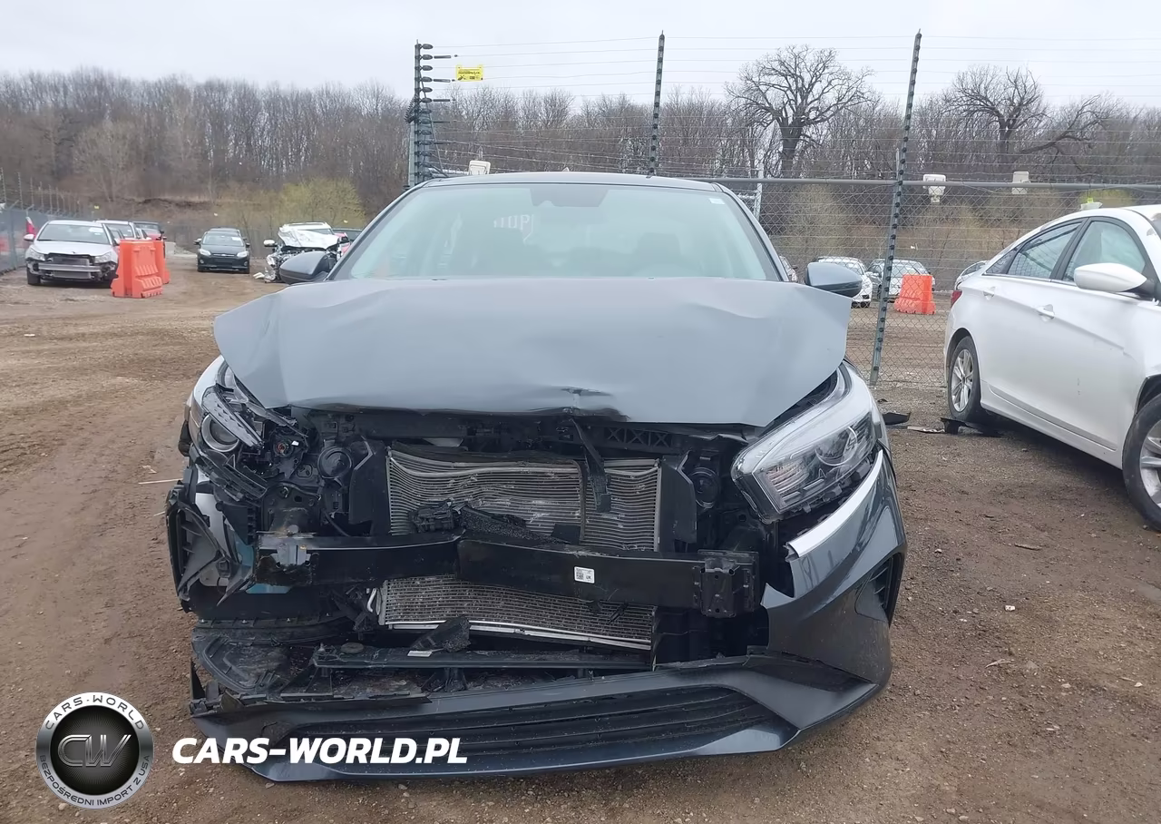 2024 Kia Forte Lxs VIN:3KPF24AD9RE841140 - 12