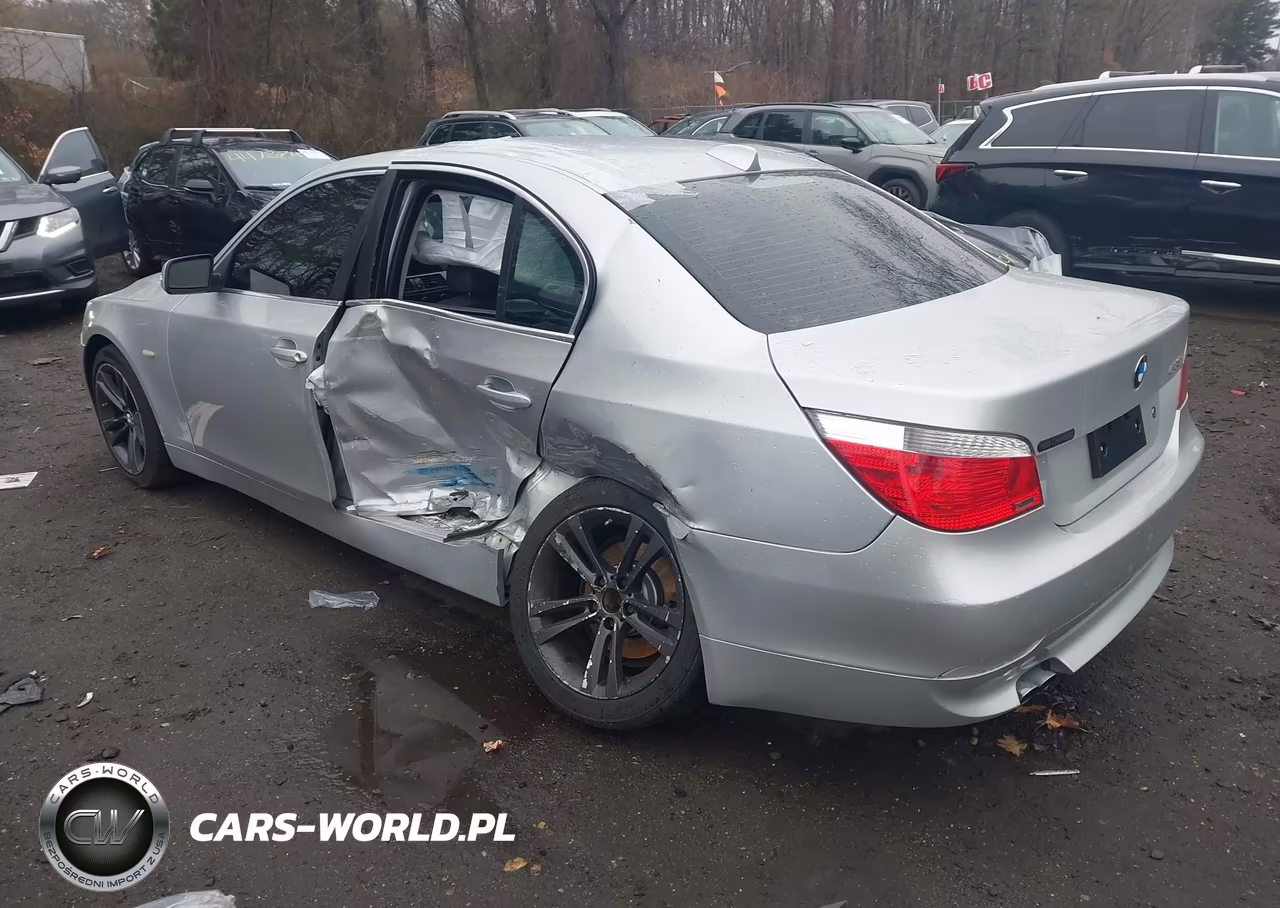 2007 BMW 530Xi VIN:WBANF73587CY16576 - 3