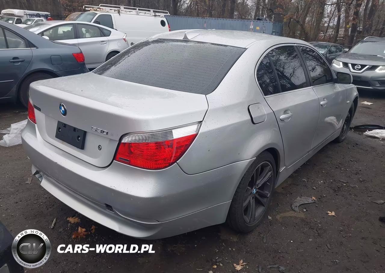 2007 BMW 530Xi VIN:WBANF73587CY16576 - 4