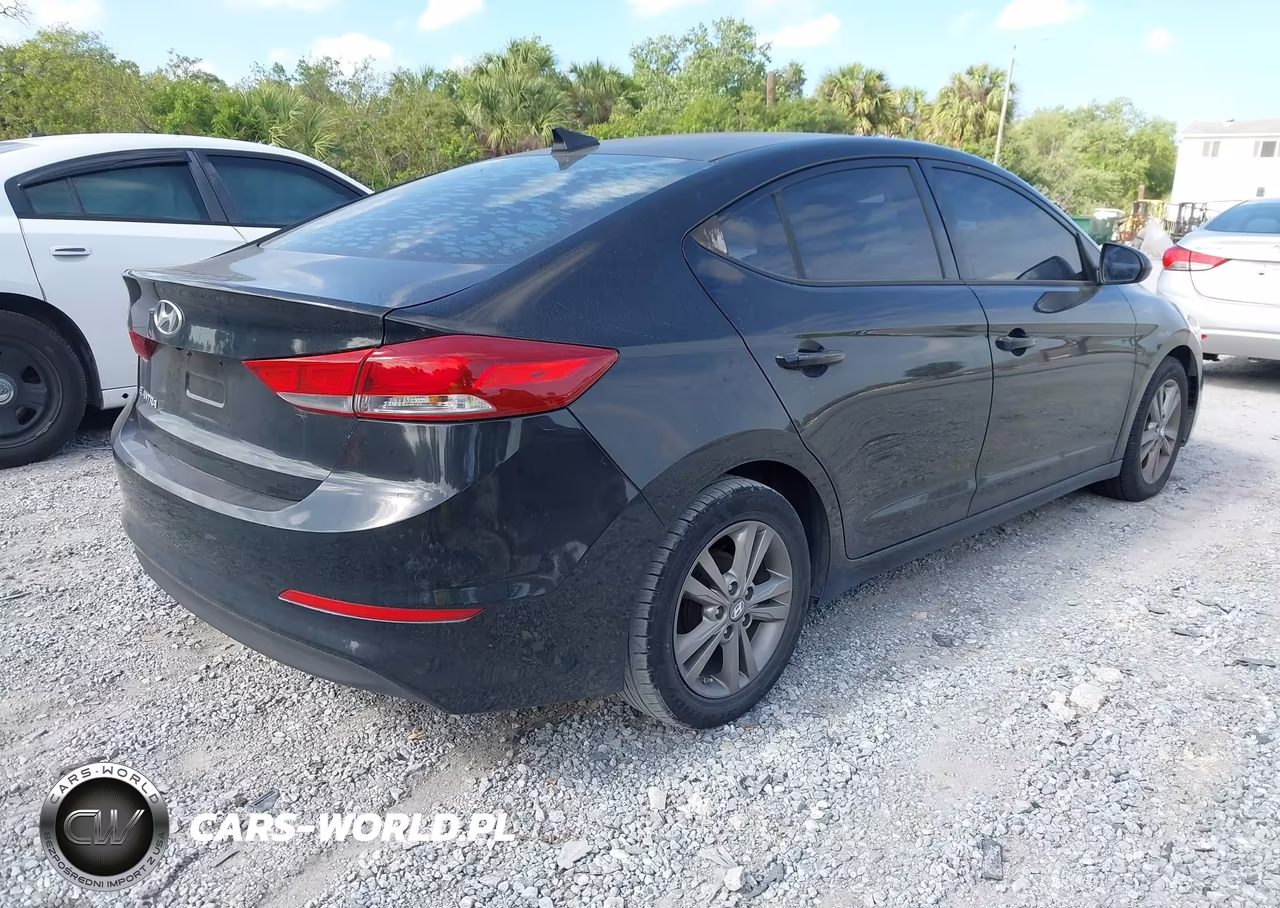 2017 Hyundai Elantra Se VIN:5NPD84LF9HH002751 - 4