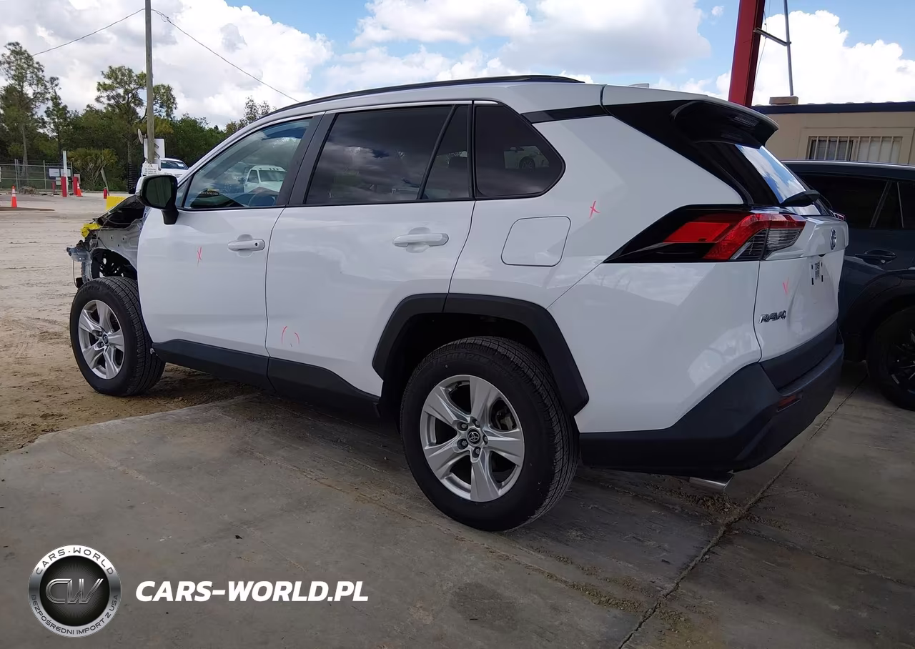 2020 Toyota Rav4 Xle VIN:2T3W1RFV2LC055856 - 3
