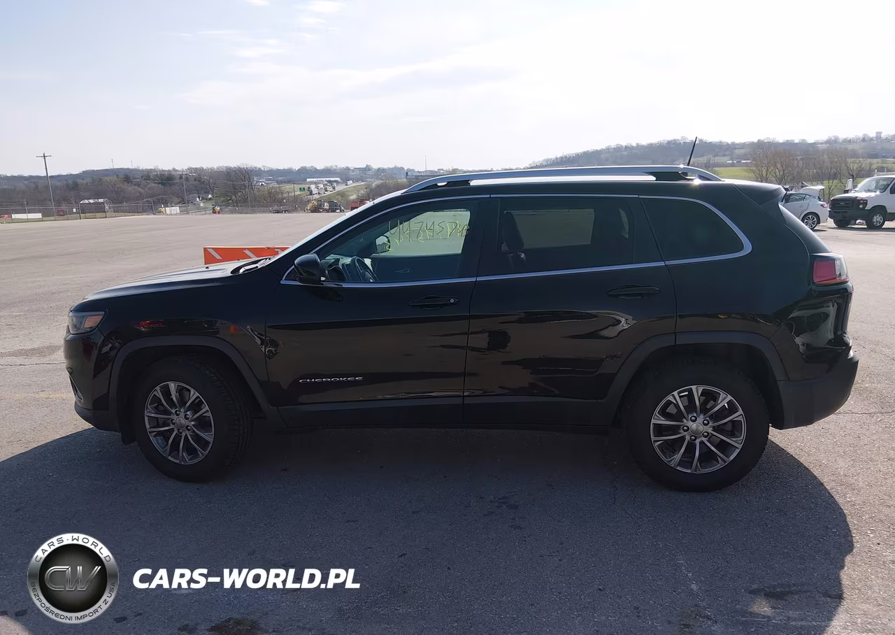 2019 Jeep Cherokee Latitude Plus 4X4 VIN:1C4PJMLB2KD150574 - 14