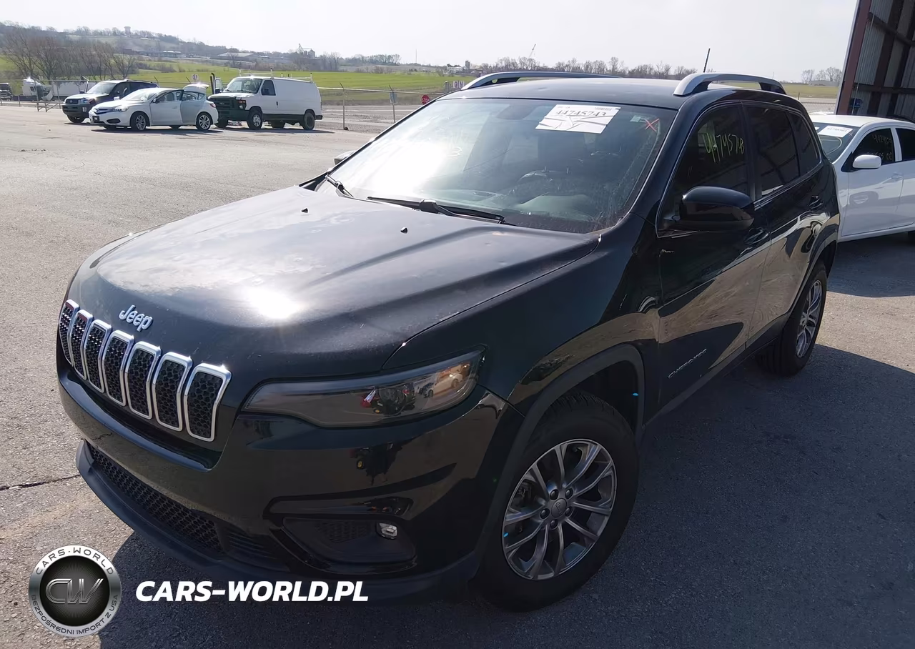 2019 Jeep Cherokee Latitude Plus 4X4 VIN:1C4PJMLB2KD150574 - 2