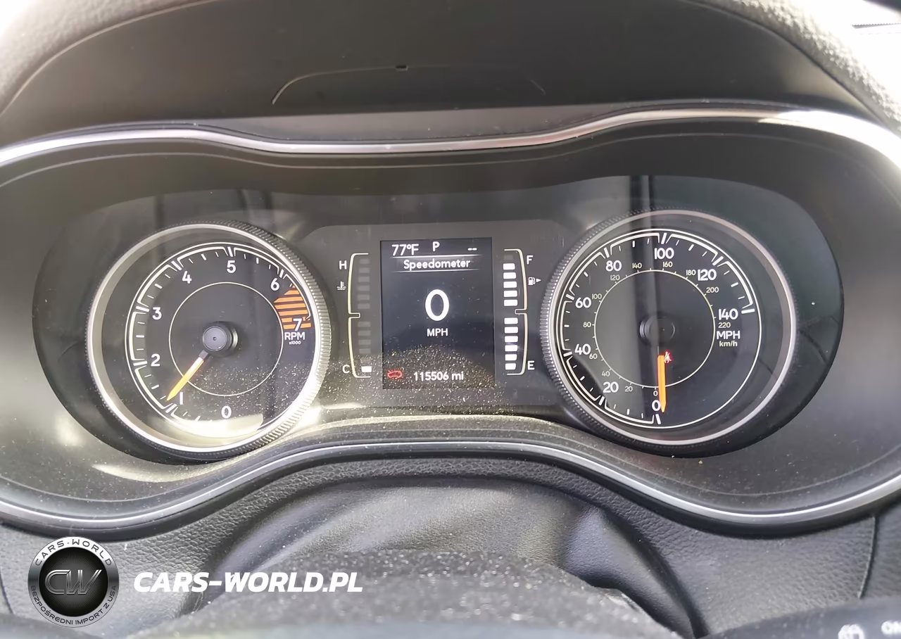 2019 Jeep Cherokee Latitude Plus 4X4 VIN:1C4PJMLB2KD150574 - 7