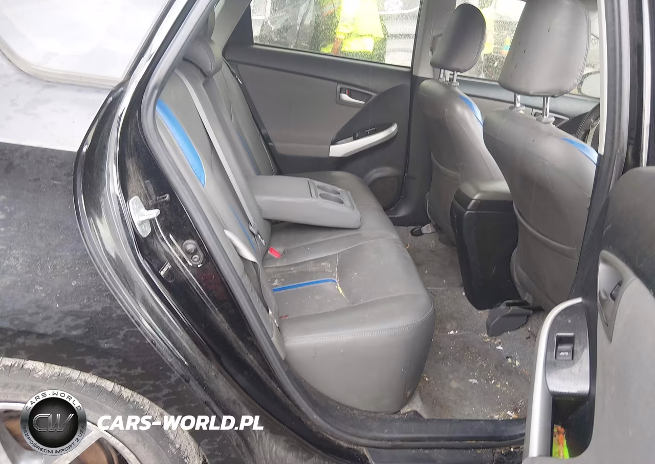 2012 Toyota Prius Two VIN:JTDKN3DU7C5521717 - 8