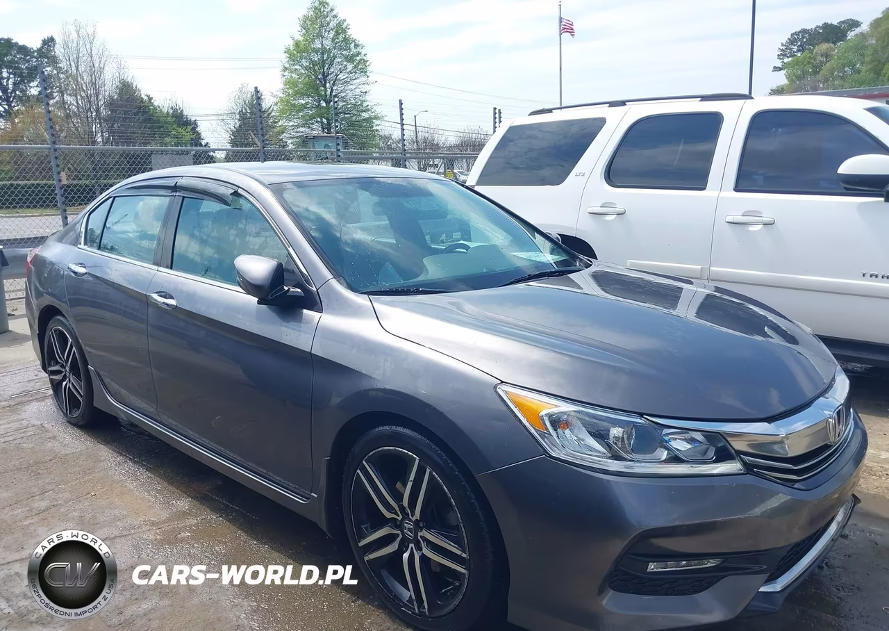 2017 Honda Accord Sport VIN:1HGCR2F55HA092487 - 13