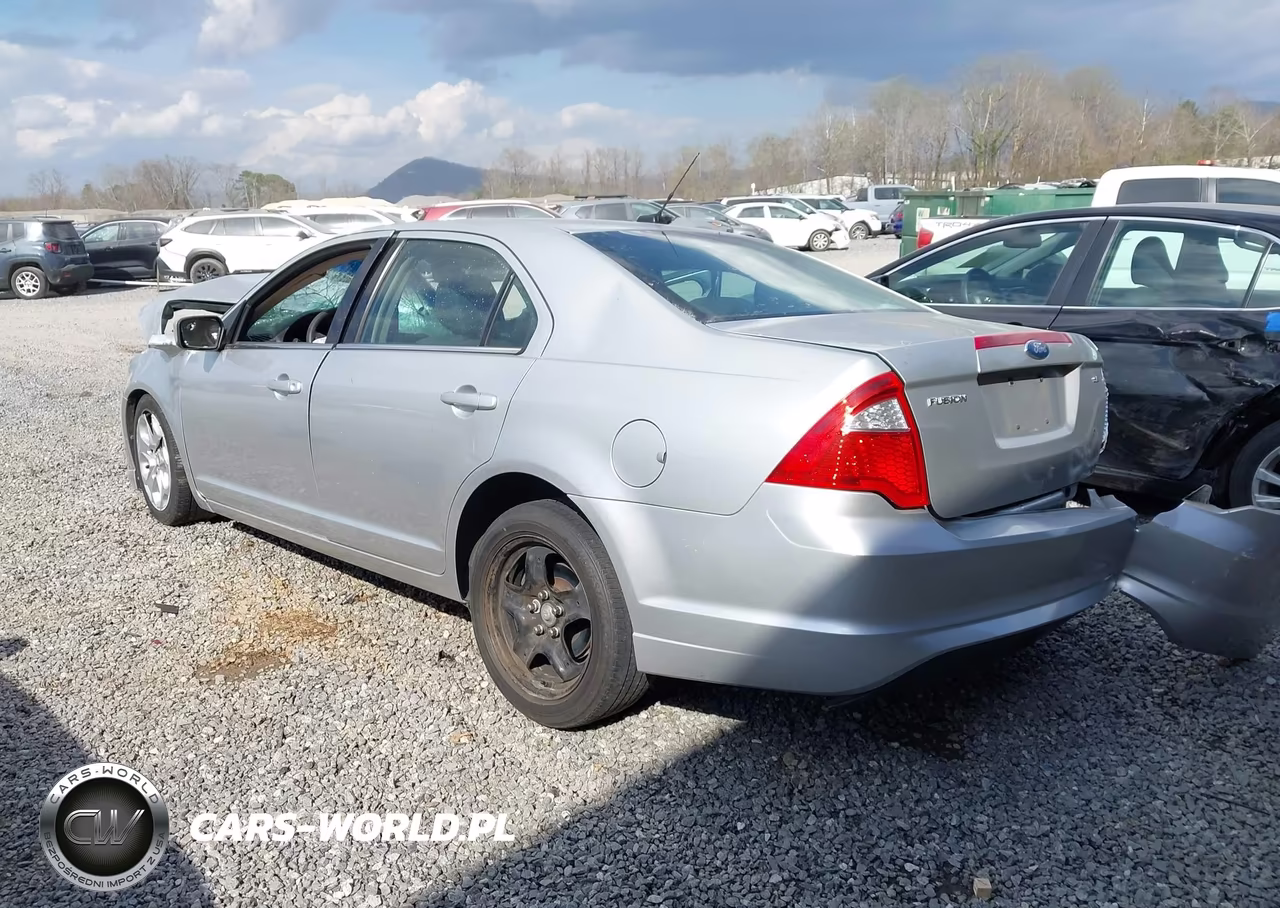 2011 Ford Fusion Se VIN:3FAHP0HA7BR235936 - 3