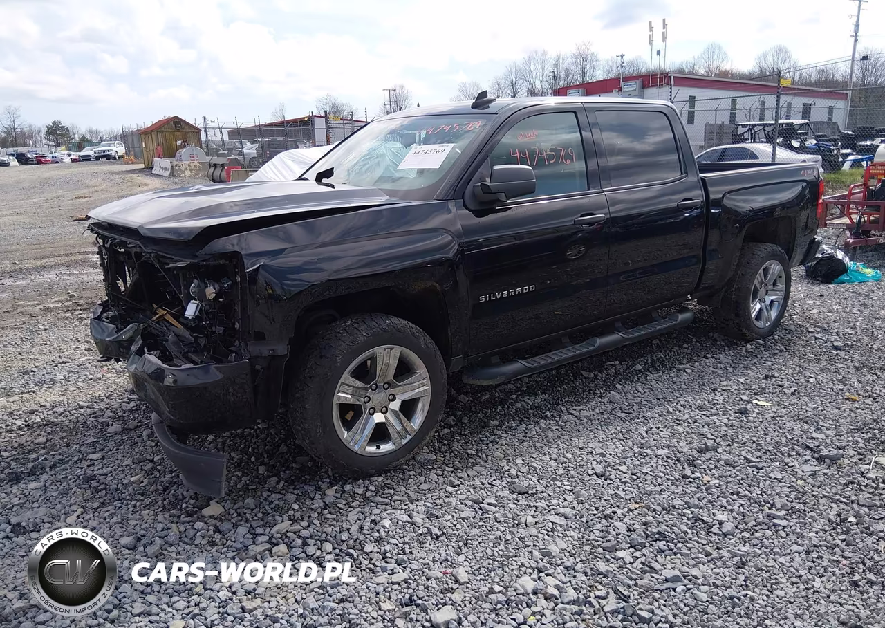 2018 Chevrolet Silverado 1500 Custom VIN:3GCUKPEC4JG550385 - 2