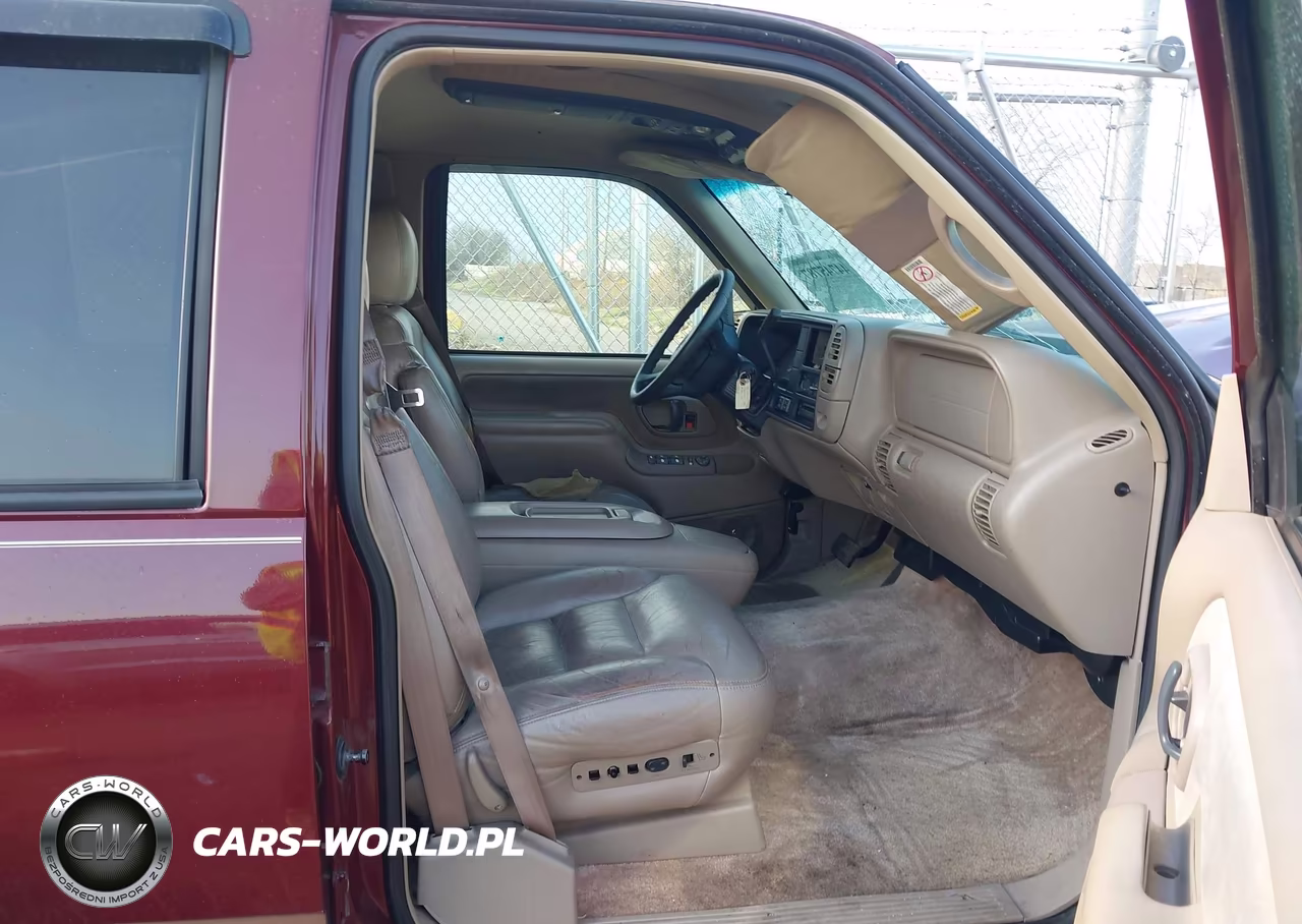 1998 Chevrolet Suburban 1500 VIN:1GNFK16R4WJ354159 - 5