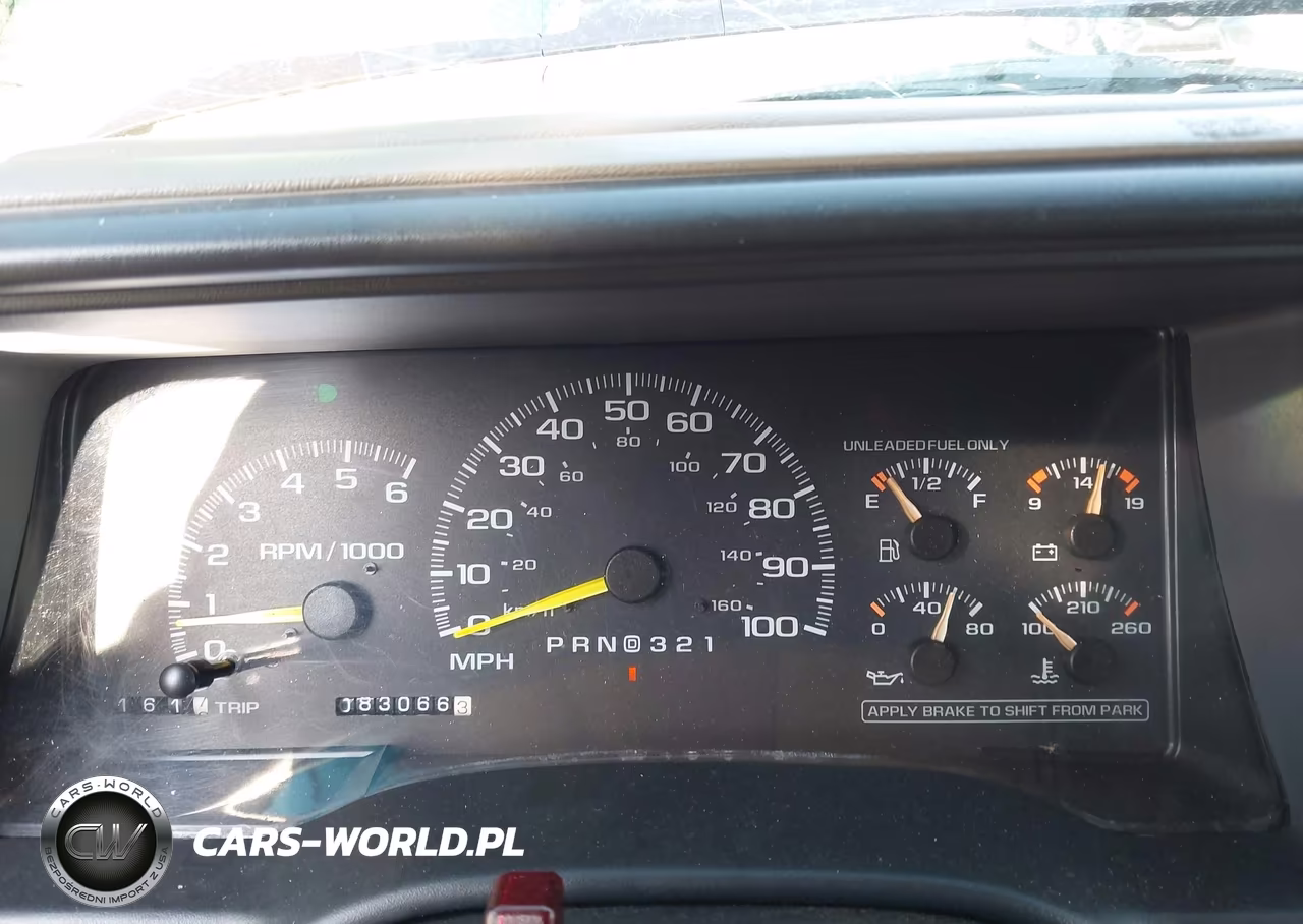 1998 Chevrolet Suburban 1500 VIN:1GNFK16R4WJ354159 - 7