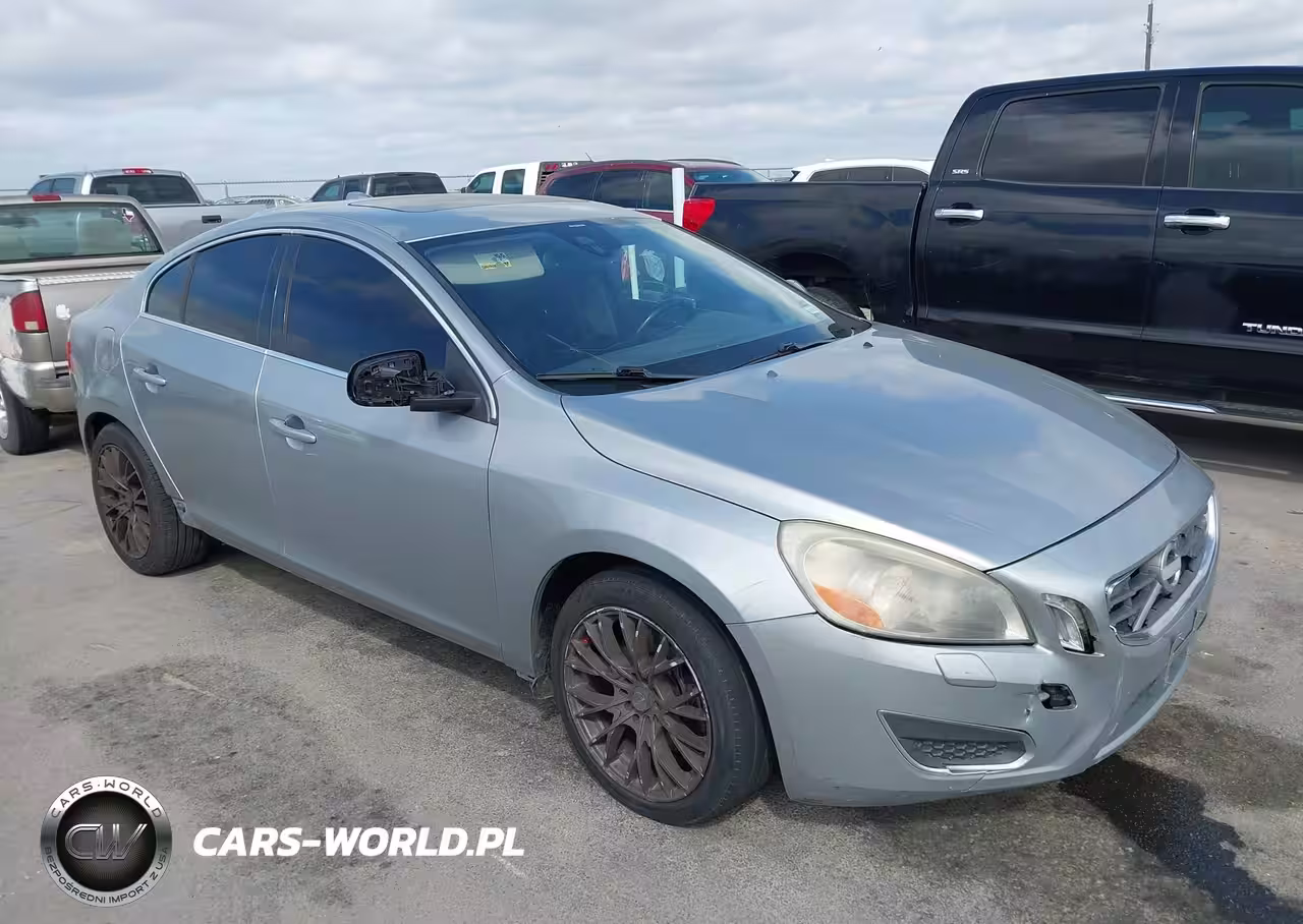 2013 Volvo S60 T5-T5 Platinum-T5 Premier-T5 Premier Plus