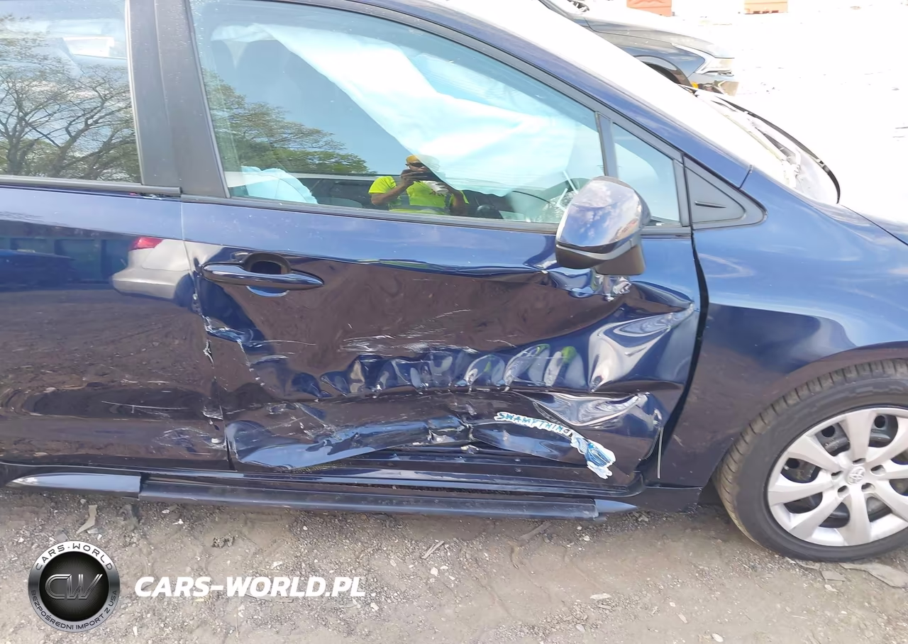 2022 Toyota Corolla Le VIN:5YFEPMAE1NP325496 - 12