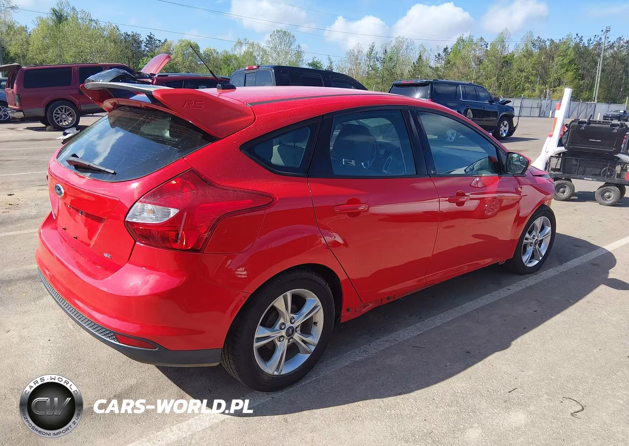 2014 Ford Focus Se VIN:1FADP3K20EL334540 - 4