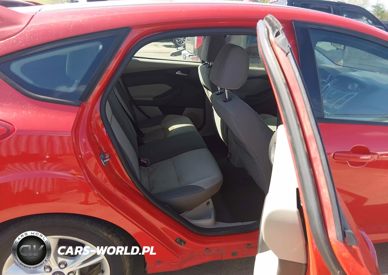 2014 Ford Focus Se VIN:1FADP3K20EL334540 - 8