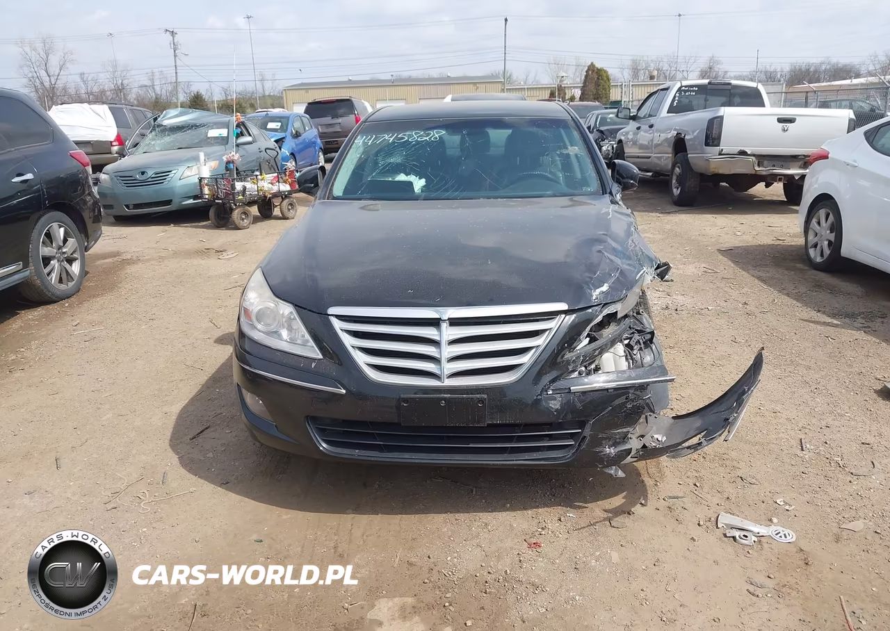 2010 Hyundai Genesis 3.8 VIN:KMHGC4DE1AU100133 - 13