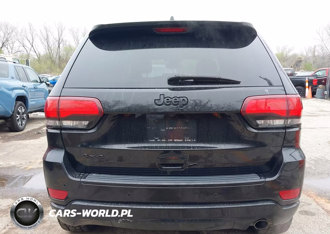 2017 Jeep Grand Cherokee Altitude 4X4 VIN:1C4RJFAG1HC751721 - 16