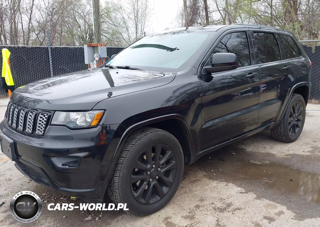 2017 Jeep Grand Cherokee Altitude 4X4 VIN:1C4RJFAG1HC751721 - 2