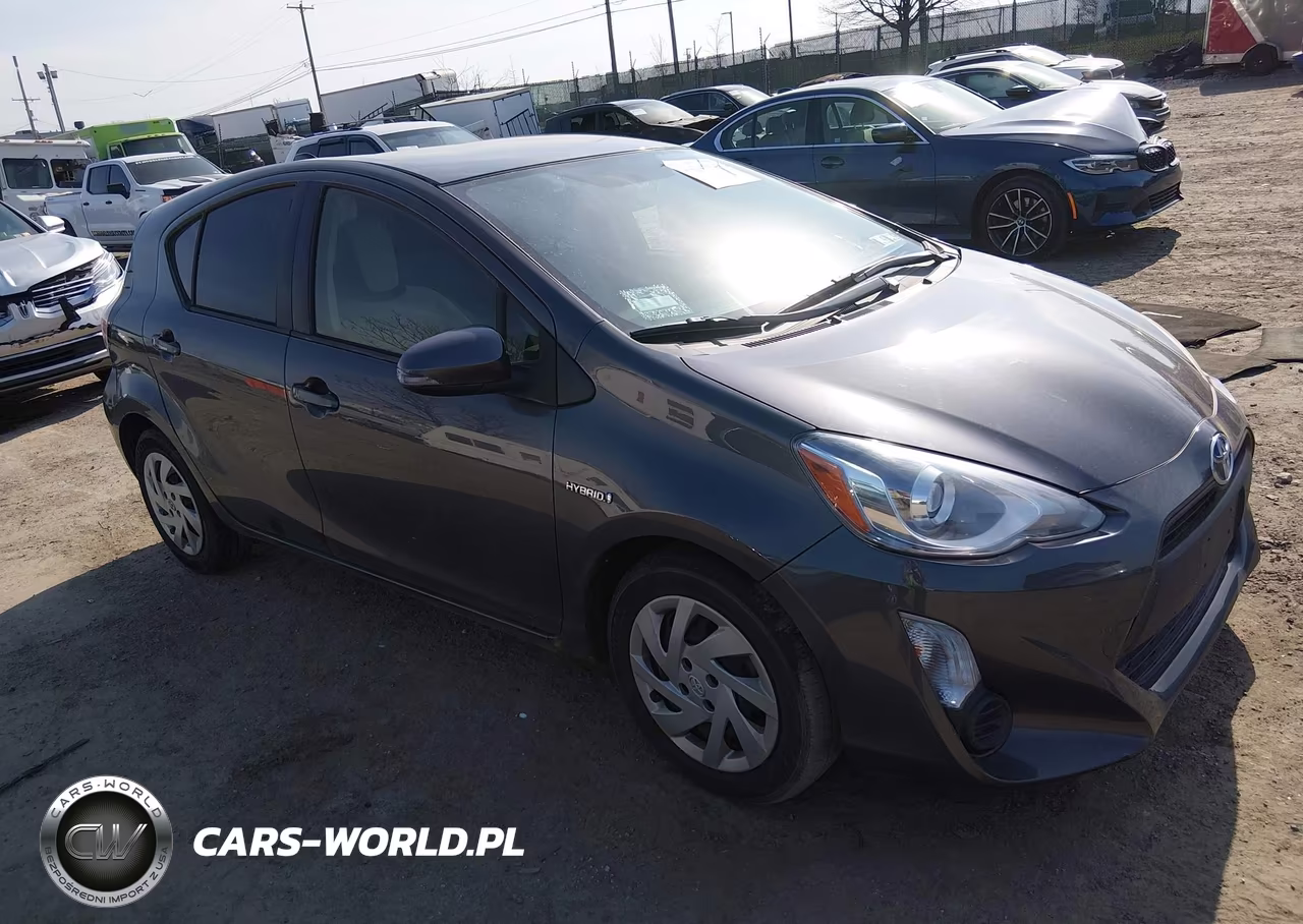 2015 Toyota Prius C One