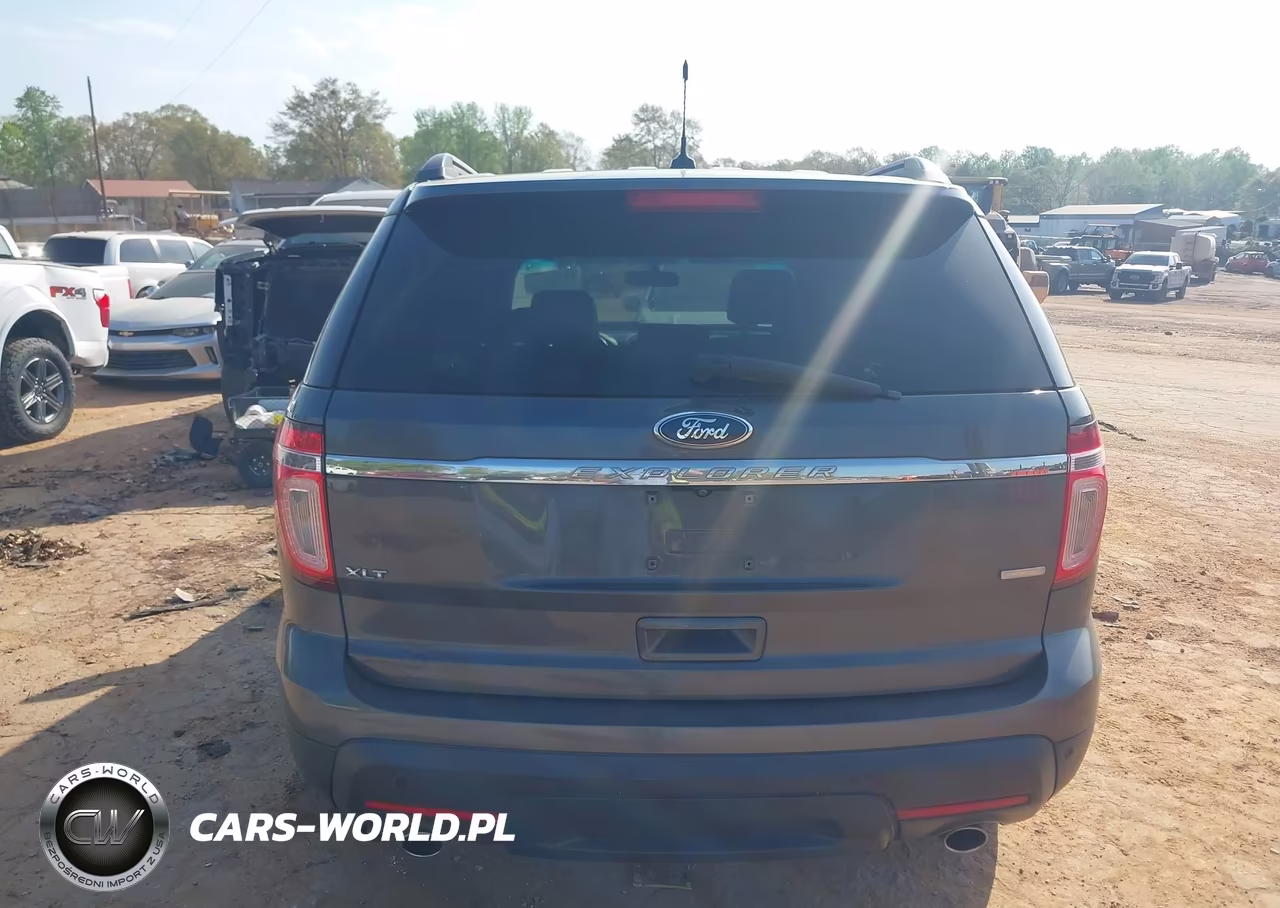 2015 Ford Explorer Xlt VIN:1FM5K8D85FGB52415 - 16