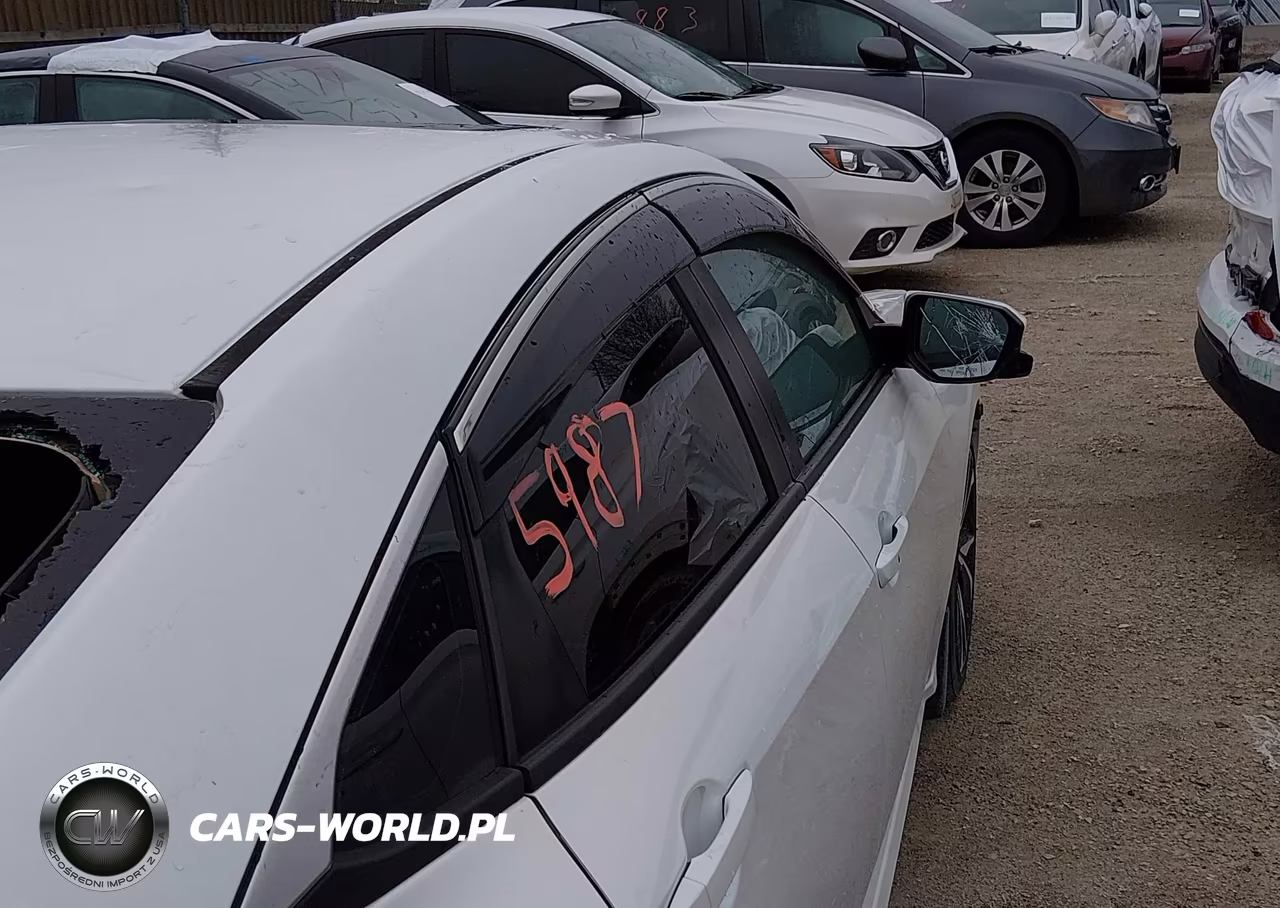 2018 Honda Civic Si VIN:2HGFC1E57JH701919 - 18