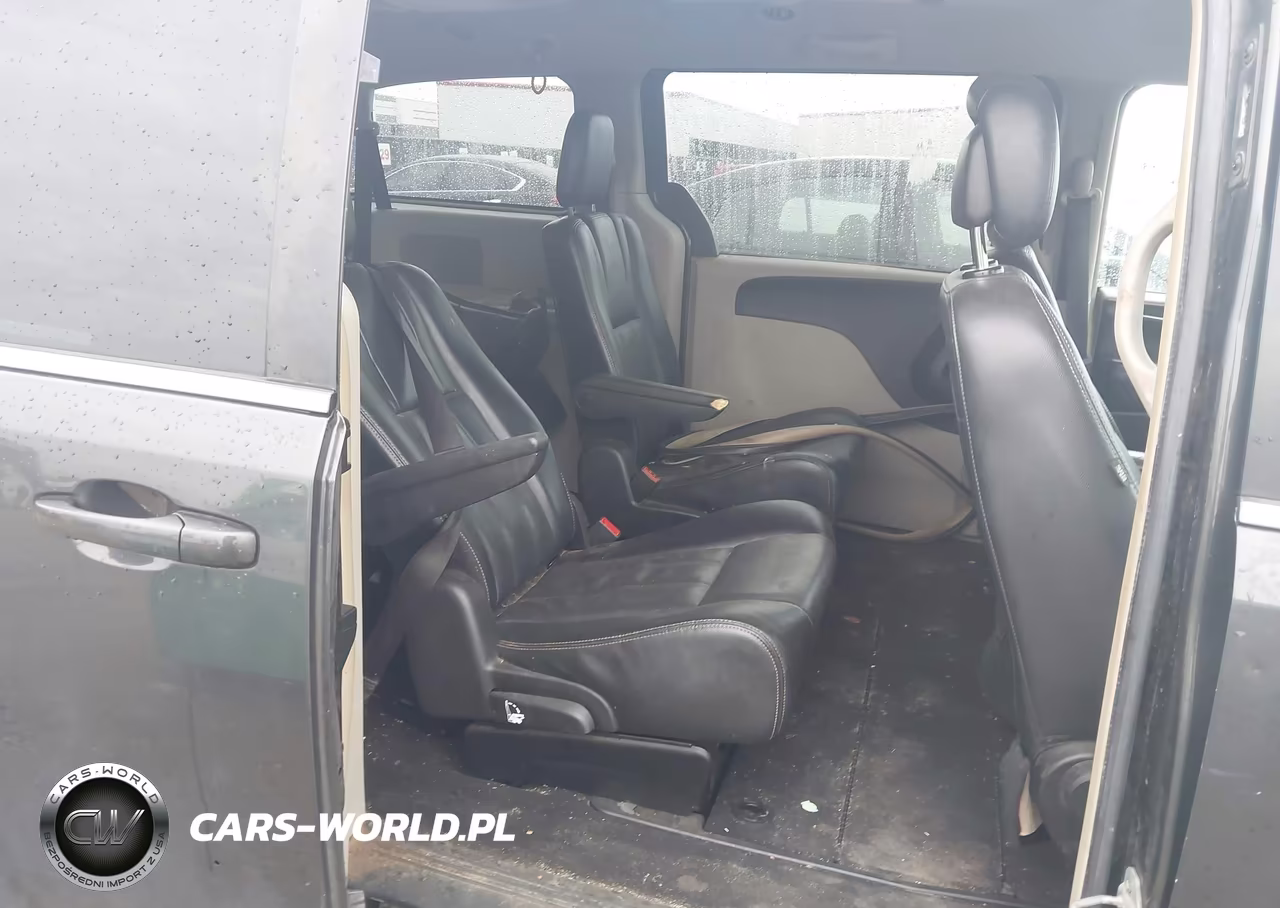2012 Chrysler Town & Country Touring VIN:2C4RC1BG1CR286711 - 8