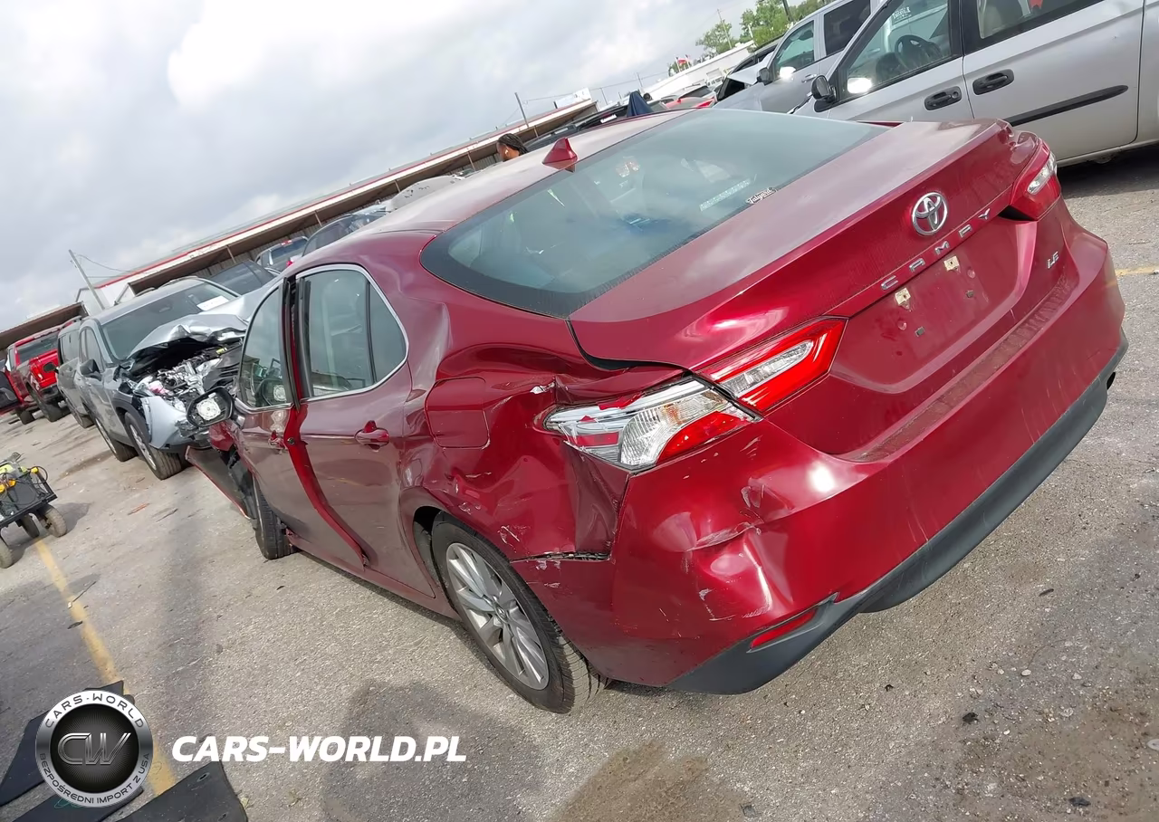 2019 Toyota Camry Le VIN:4T1B11HK9KU684989 - 3
