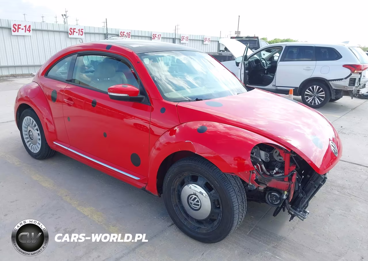 2013 Volkswagen Beetle 2.5L – zdjęcie 1 z 18