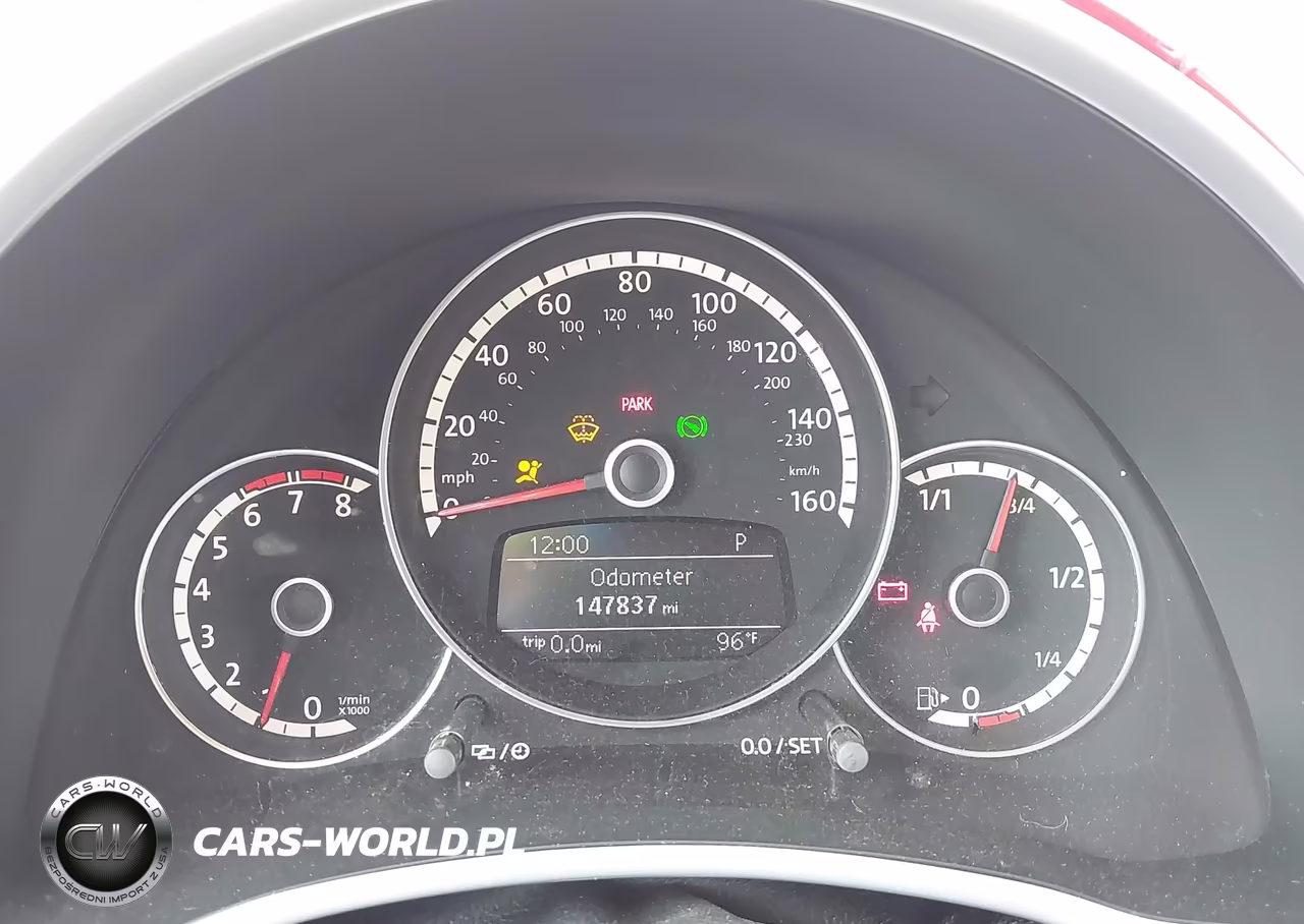 2013 Volkswagen Beetle 2.5L VIN:3VWJP7AT4DM670457 - 7